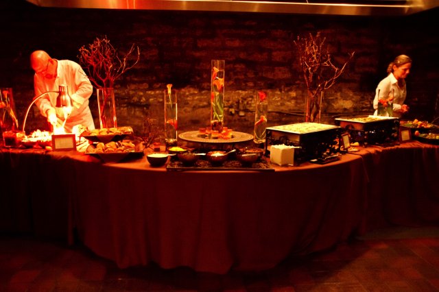nashville wedding, reception, chefs market, buffet, cellar one, exposed brick